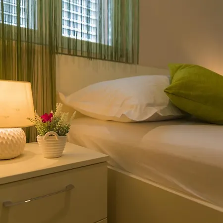 Paradise Apartman *