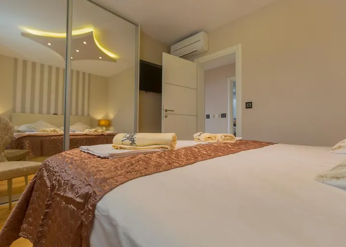 Paradise Apartment *